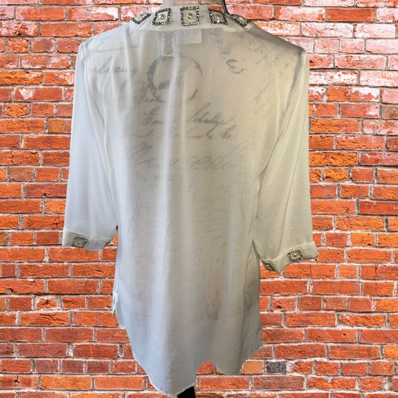 Chico’s shirt - Picture 2 of 6